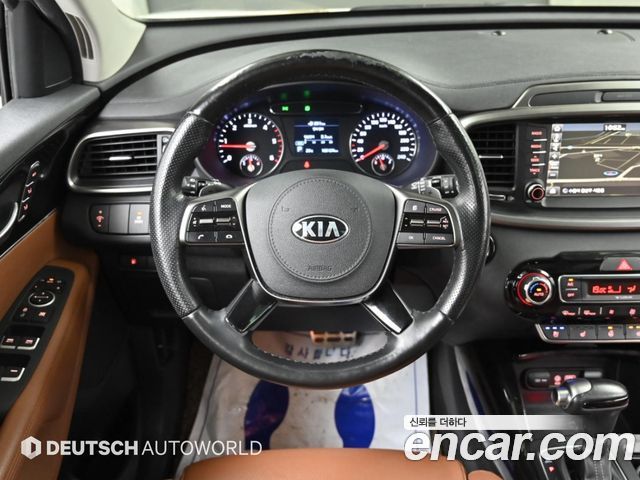 Kia Sorento 2018 — photo 13