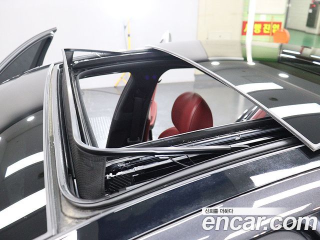 Kia Stinger 2018 — photo 12