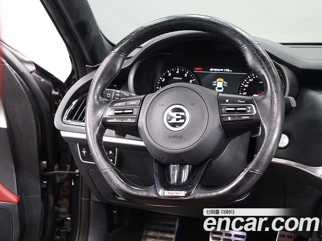Kia Stinger 2018 — photo 14