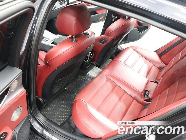 Kia Stinger 2018 — photo 15