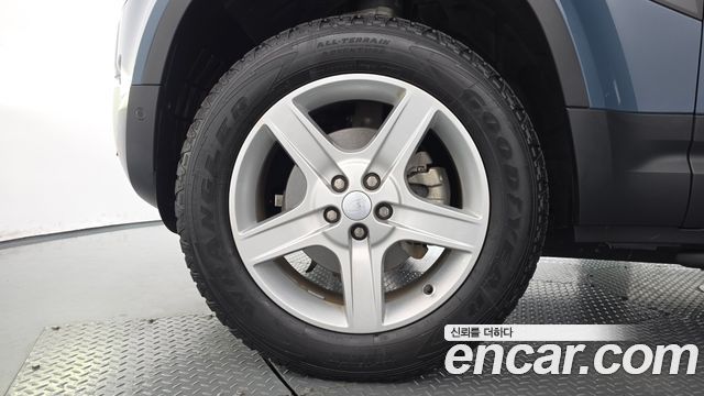 Land Rover Defender 2024 — photo 5