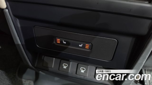 Land Rover Defender 2024 — photo 21