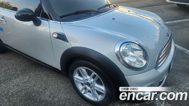 Mini Cooper 2013 — photo 1