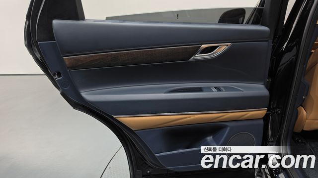 Genesis GV80 2023 — photo 15