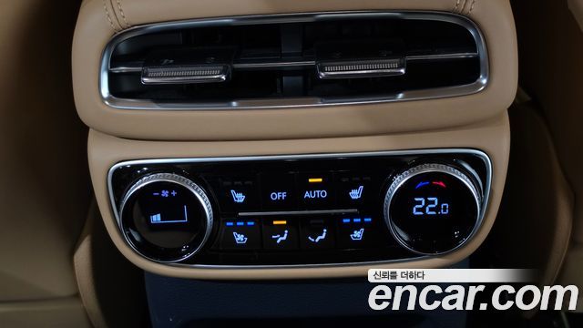 Genesis GV80 2023 — photo 42