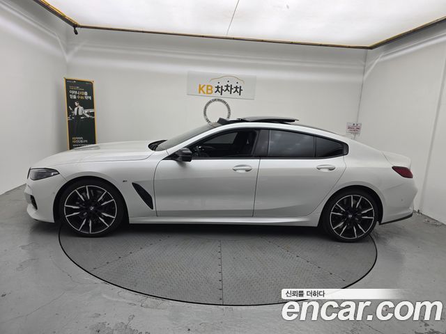 BMW 8-Series 2026 — photo 3