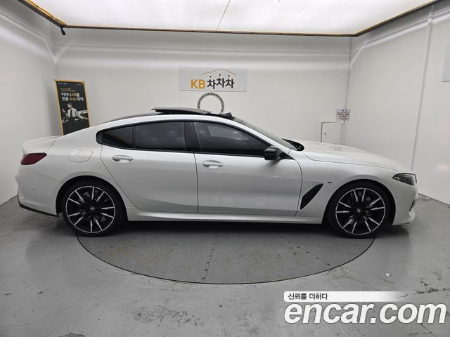 BMW 8-Series 2026 — photo 5