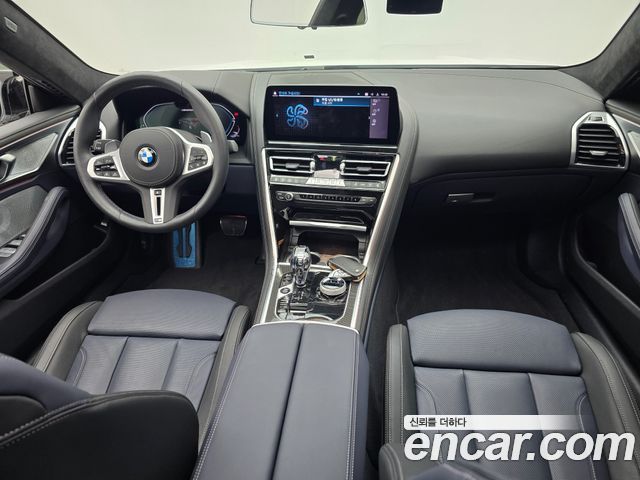 BMW 8-Series 2026 — photo 10