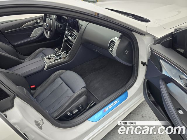 BMW 8-Series 2026 — photo 11