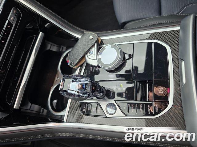 BMW 8-Series 2026 — photo 17