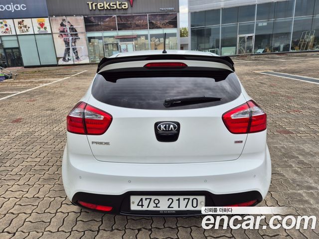 Kia pride 2014 — photo 2