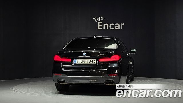 BMW 5-Series 2022 — photo 4