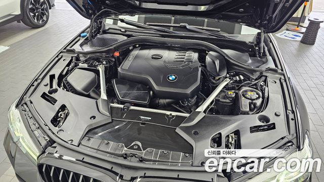 BMW 5-Series 2022 — photo 6