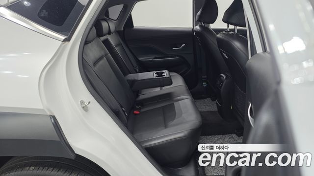 Hyundai Kona 2023 — photo 12