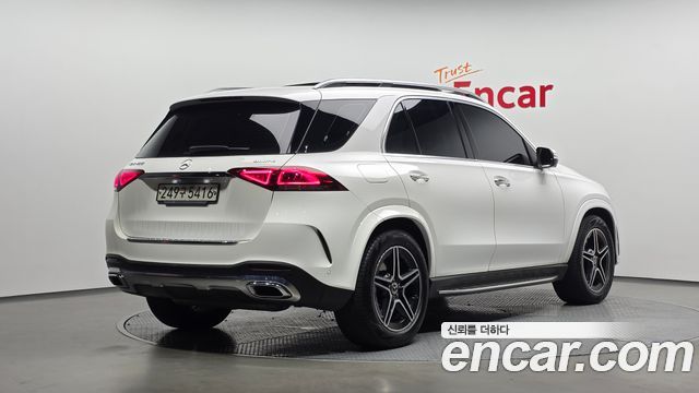 Mercedes-Benz GLE-Class 2020 — photo 2