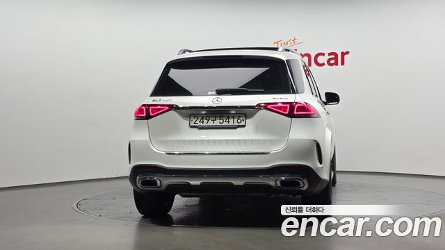 Mercedes-Benz GLE-Class 2020 — photo 4