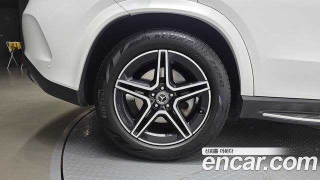 Mercedes-Benz GLE-Class 2020 — photo 5