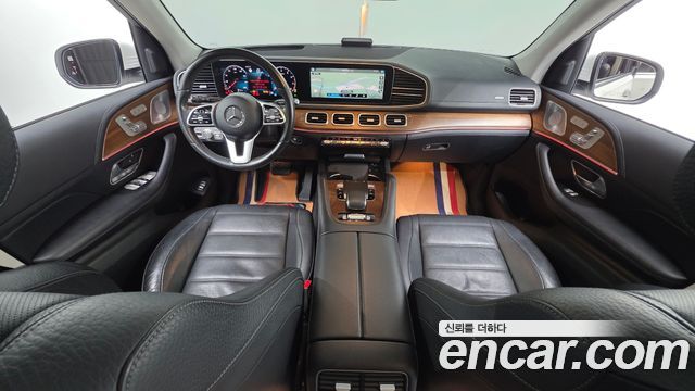 Mercedes-Benz GLE-Class 2020 — photo 7