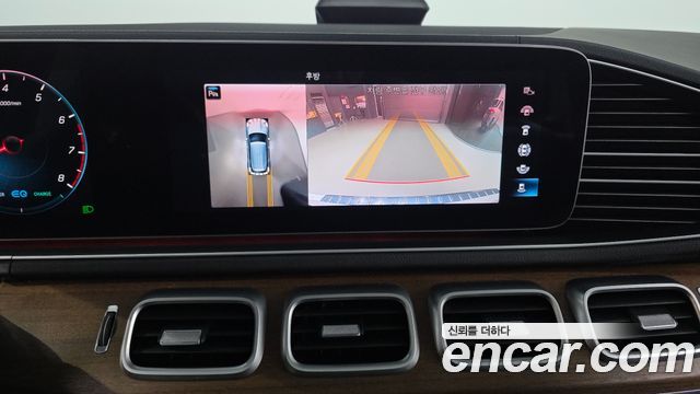 Mercedes-Benz GLE-Class 2020 — photo 15