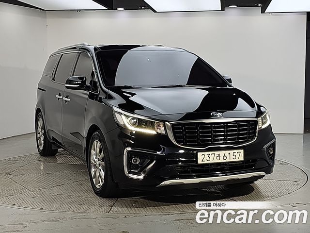 Kia Canival 2019 — photo 2