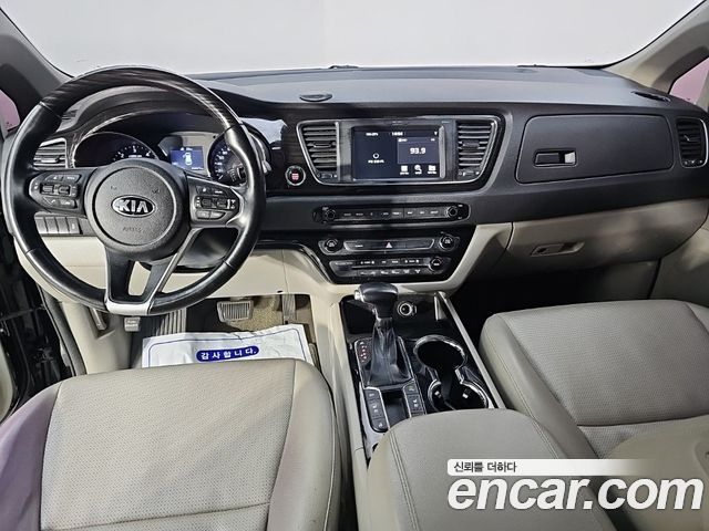 Kia Canival 2019 — photo 5