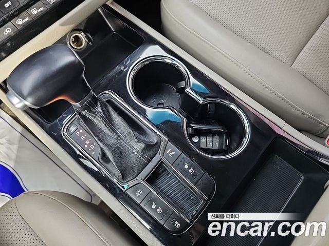 Kia Canival 2019 — photo 8