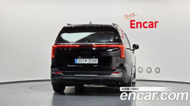 Kia Canival 2025 — photo 4