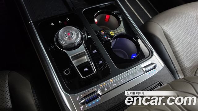 Kia Canival 2025 — photo 12