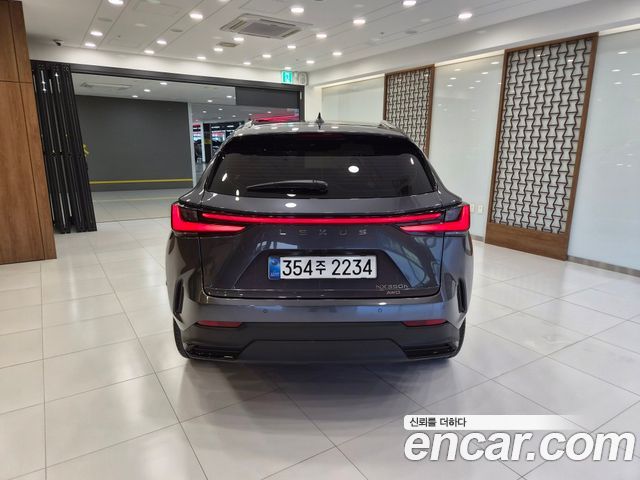 Lexus NX 2026 — photo 4