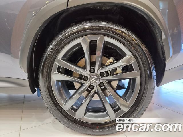 Lexus NX 2026 — photo 7