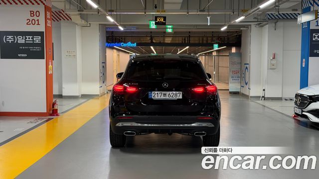 Mercedes-Benz GLA-Class 2024 — photo 4