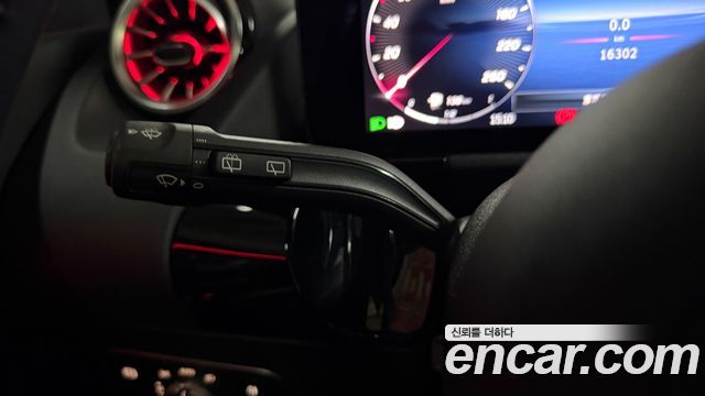 Mercedes-Benz GLA-Class 2024 — photo 14
