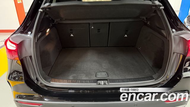 Mercedes-Benz GLA-Class 2024 — photo 16