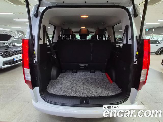Hyundai Staria 2023 — photo 18