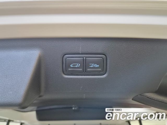 Hyundai Staria 2023 — photo 19