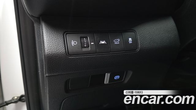 Hyundai Santafe 2023 — photo 24