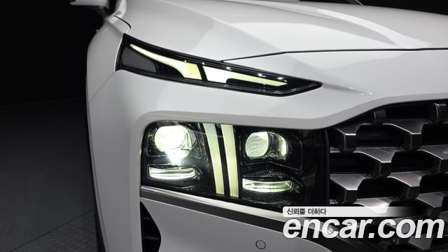 Hyundai Santafe 2023 — photo 8