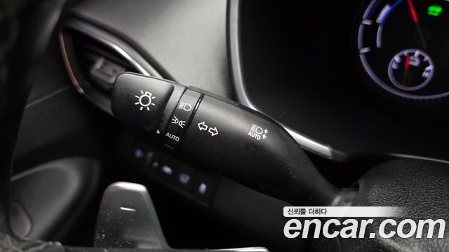 Hyundai Santafe 2023 — photo 29