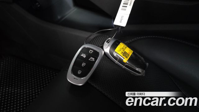 Hyundai Santafe 2023 — photo 30