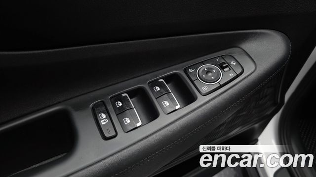 Hyundai Santafe 2023 — photo 31