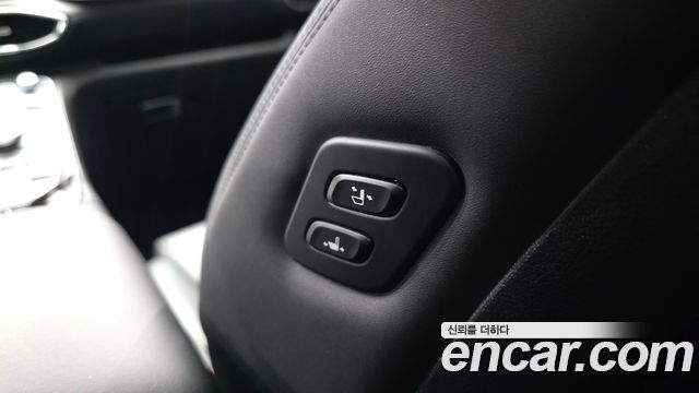 Hyundai Santafe 2023 — photo 32