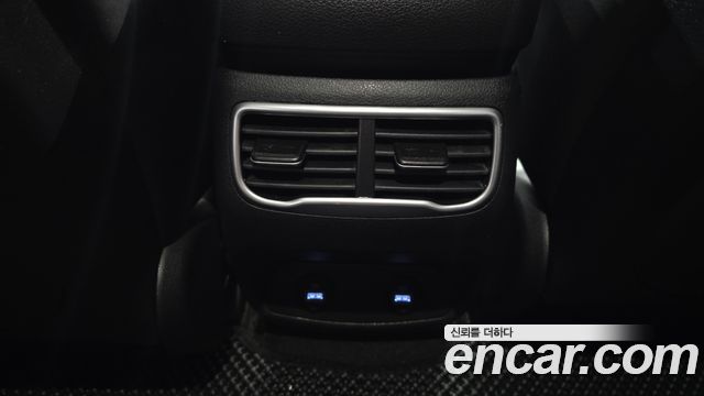 Hyundai Santafe 2023 — photo 33