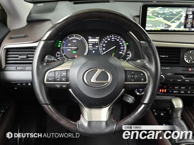 Lexus RX 2017 — photo 13