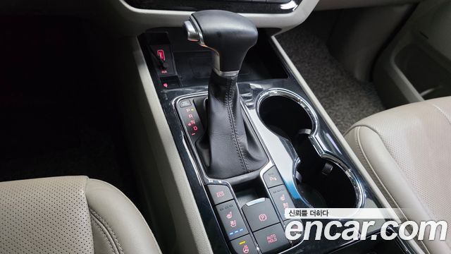 Kia Canival 2019 — photo 12