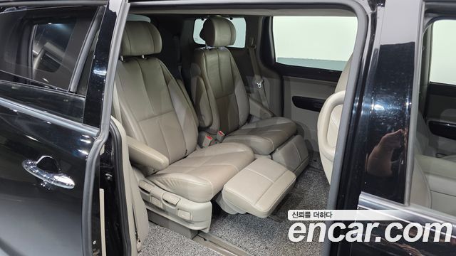 Kia Canival 2019 — photo 18