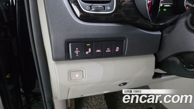 Kia Canival 2019 — photo 22