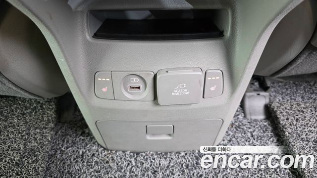 Kia Canival 2019 — photo 33