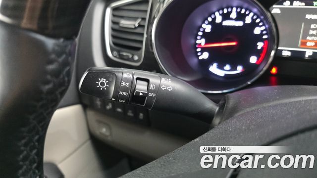 Kia Canival 2019 — photo 34