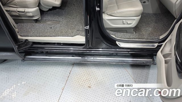 Kia Canival 2019 — photo 35