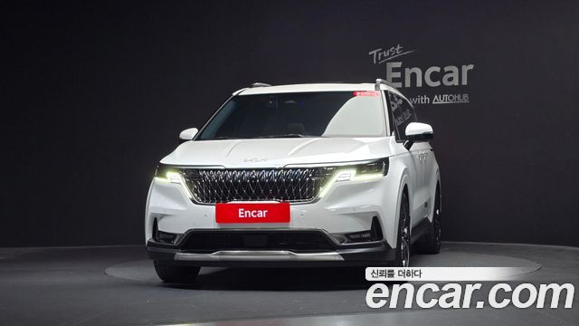 Kia Canival 2023 — photo 3